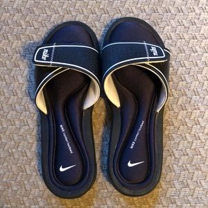 Nike athletic slip on shoes